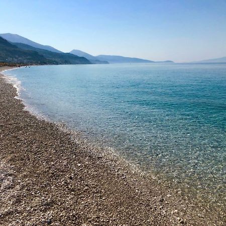 Villa Goxhi Borsh Esterno foto