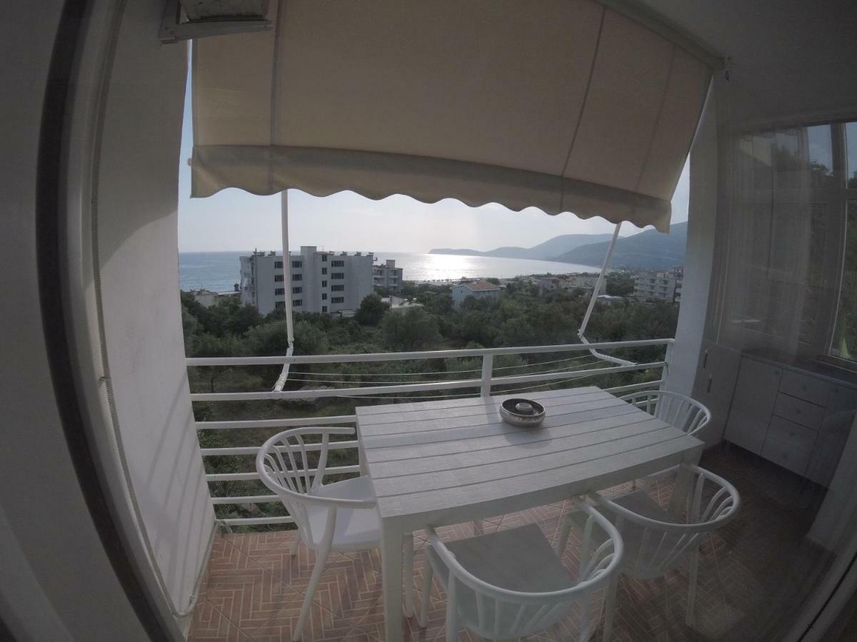 Villa Goxhi Borsh Esterno foto